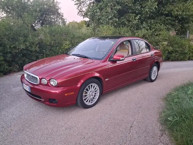 Jaguar X-Type