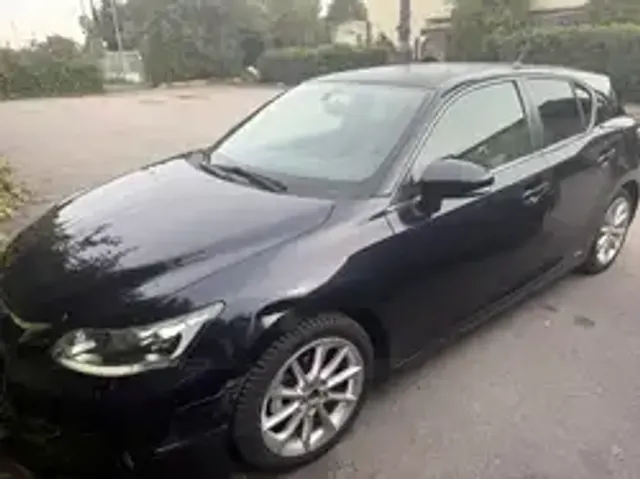 Lexus CT 200h