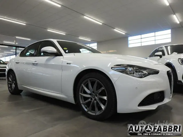 Alfa Romeo Giulia (2016)