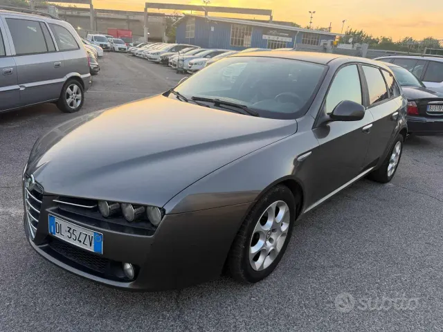 Alfa Romeo 159