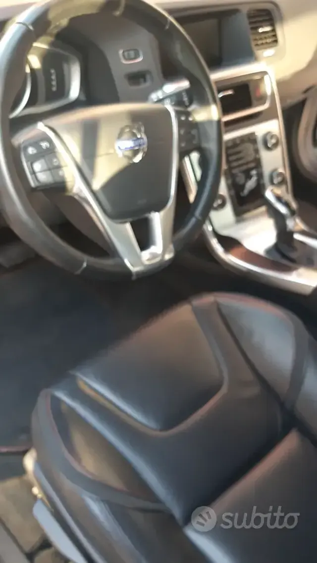 Volvo V60 CC (2015-2018)
