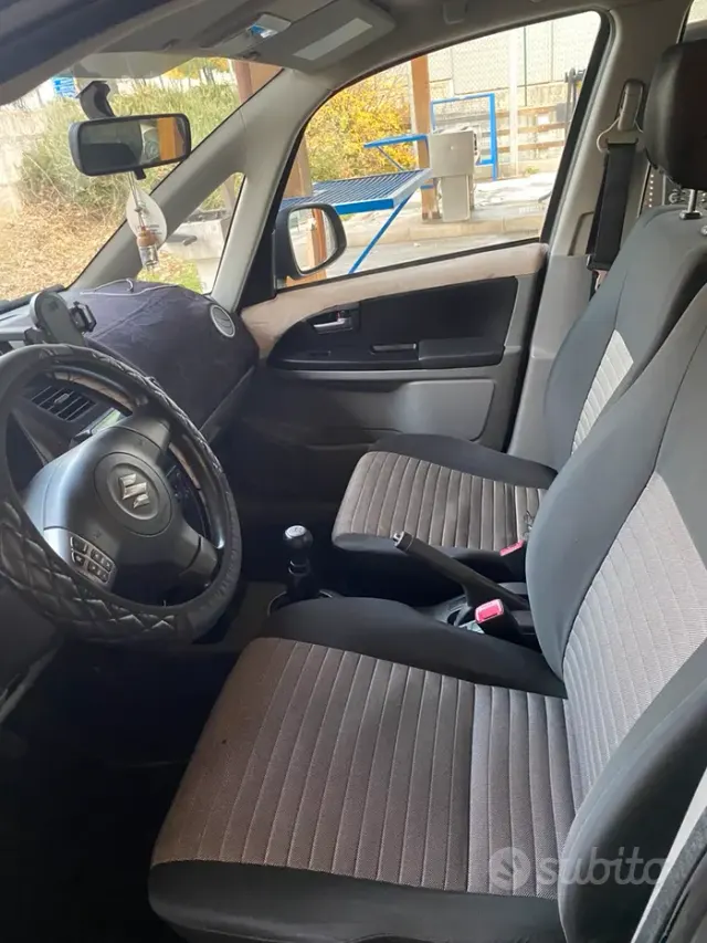 Suzuki SX4