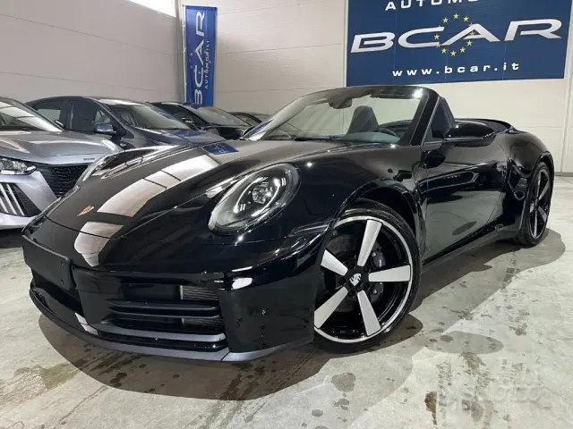Porsche 911 (992)