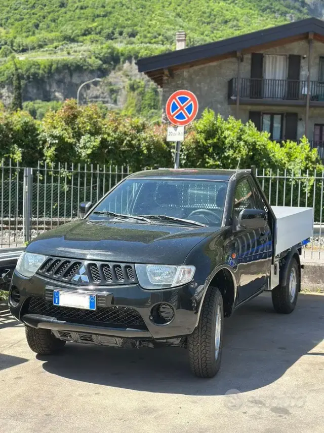 Mitsubishi L200 (2006-2015)