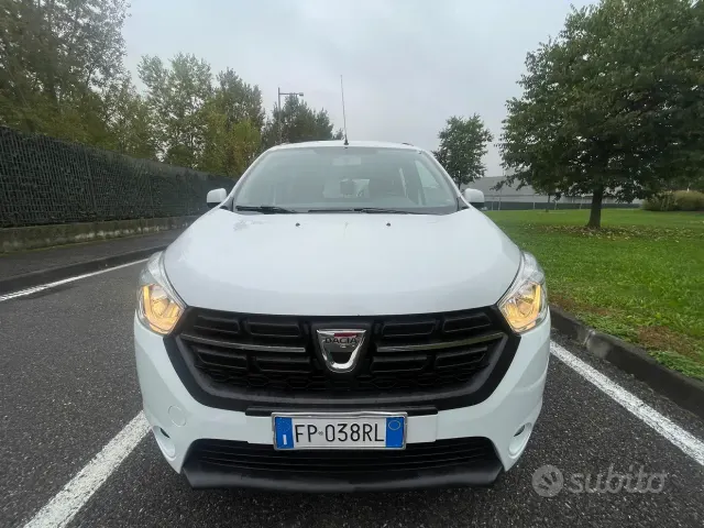 Dacia Lodgy