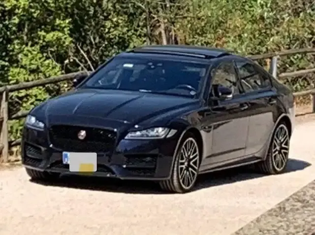 Jaguar XF