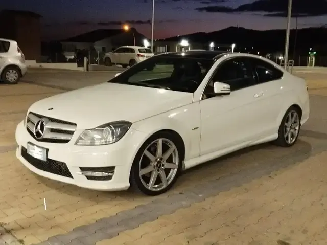 Mercedes-Benz C 220