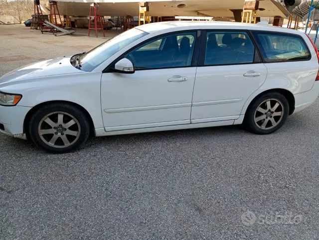 Volvo V50 (2003-2012)