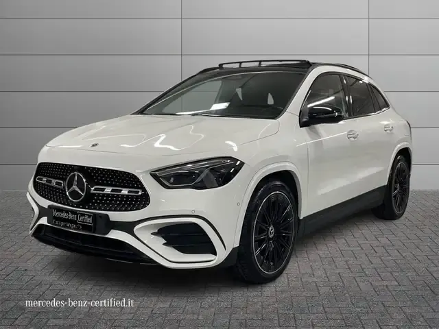 Mercedes-Benz GLA 220