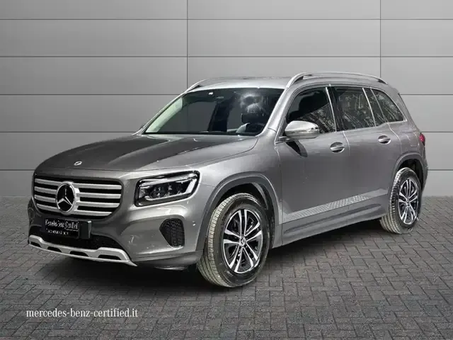 Mercedes-Benz GLB 180