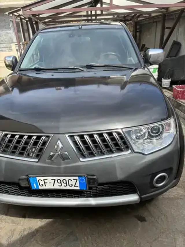 Mitsubishi L200