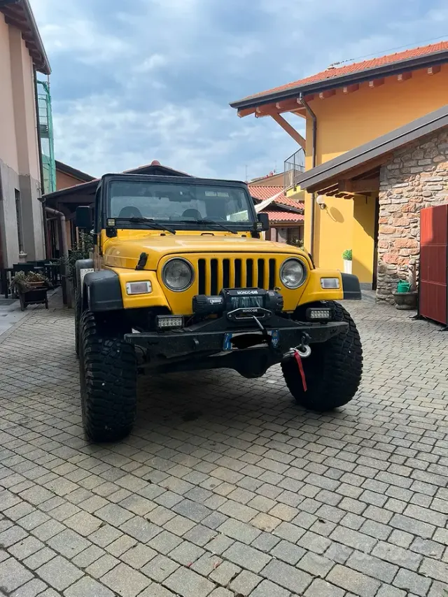 Jeep Wrangler 1ª-2ª s.