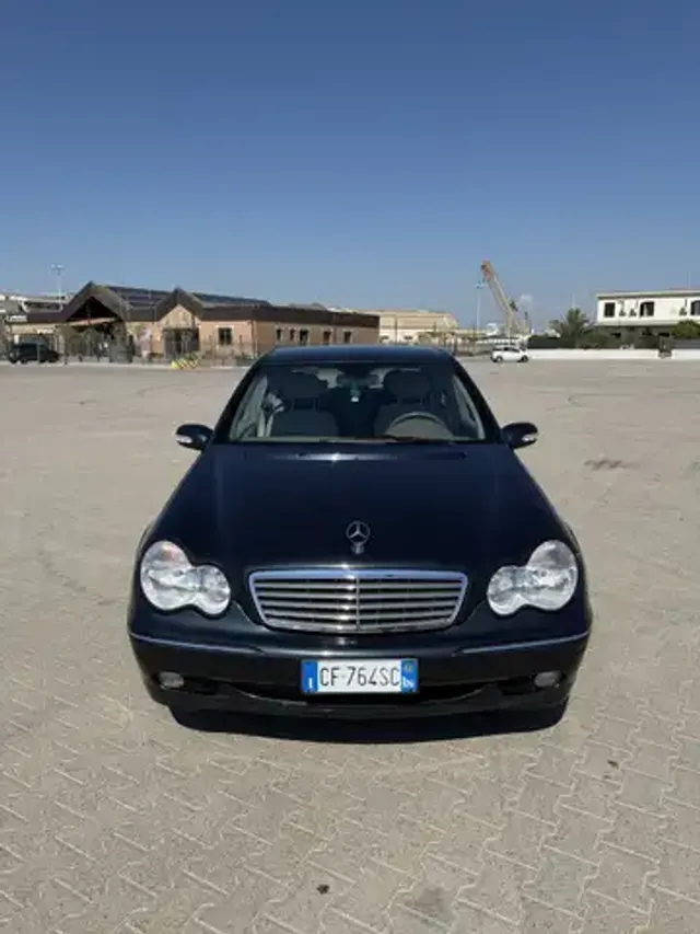 Mercedes-Benz C 180