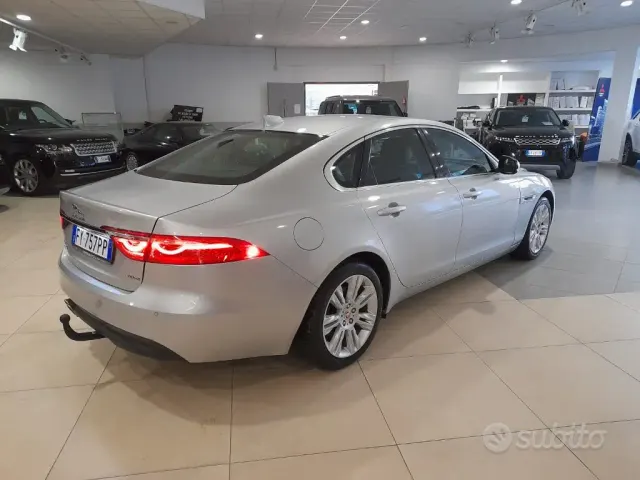Jaguar XF 2ª serie (X260)