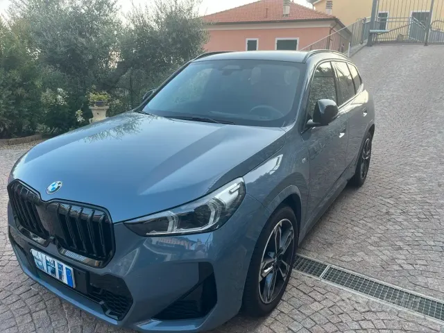 BMW X1 (F48)