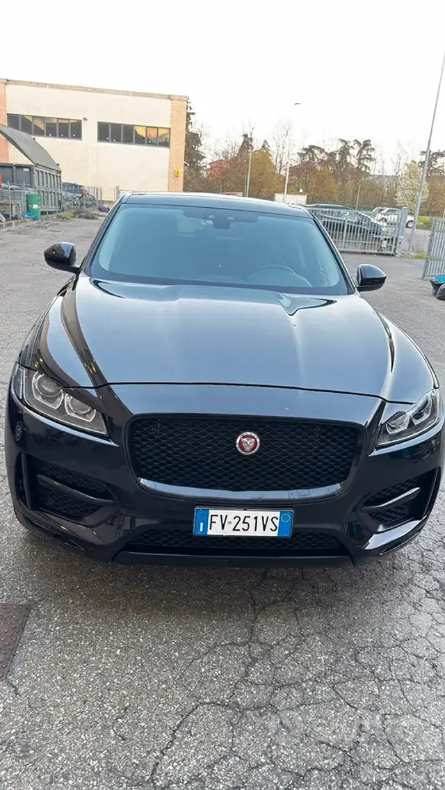 Jaguar F-Pace (X761)