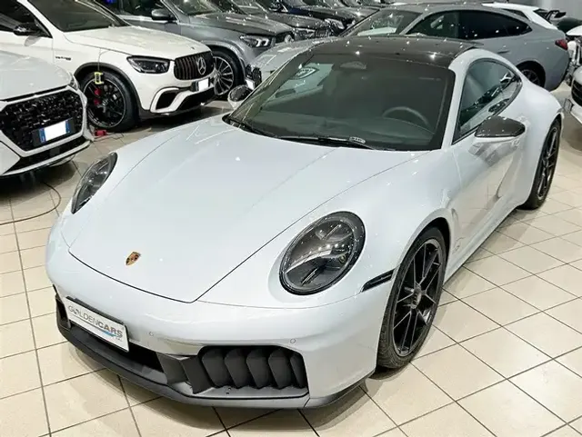 Porsche 992
