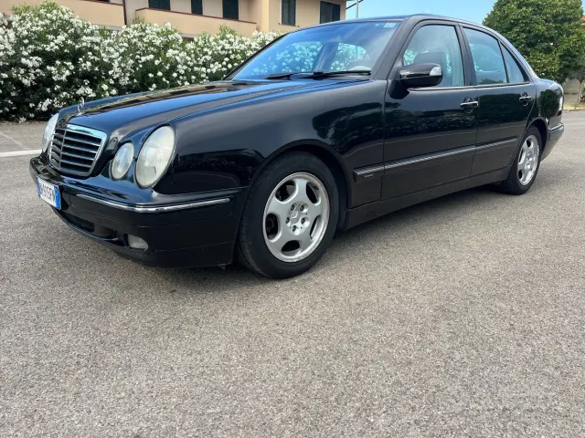 Mercedes-Benz Classe E (W/S210)