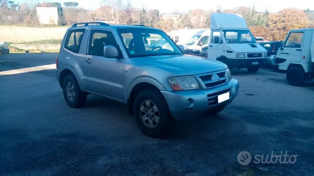 Mitsubishi Pajero (2000-2007)