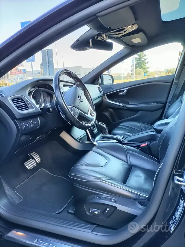 Volvo V40 (2012-2020)