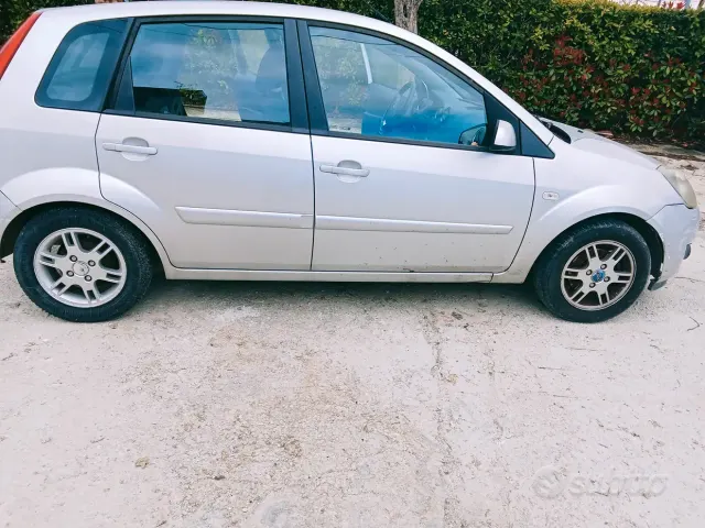 Ford Fiesta 5ª serie