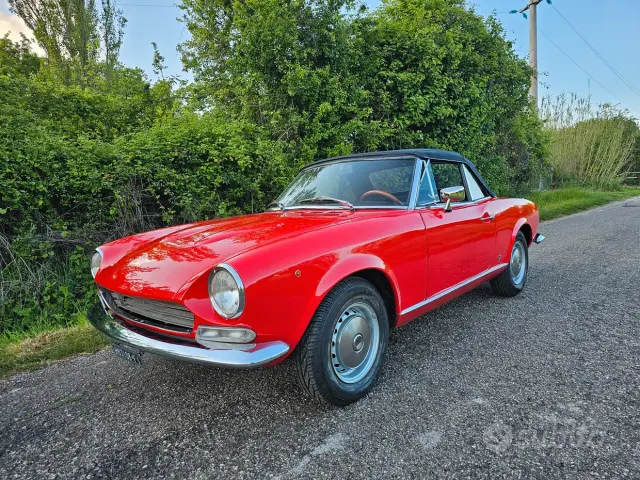 Fiat 124 spider