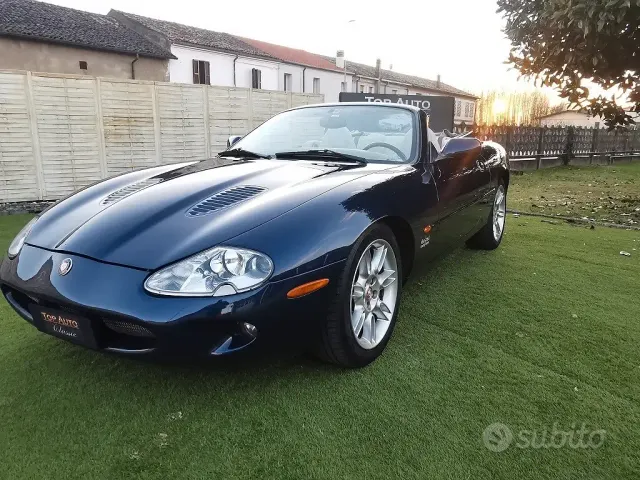 Jaguar XK/XKR (X150)