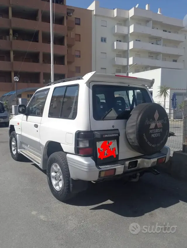 Mitsubishi Pajero ('82-'00)