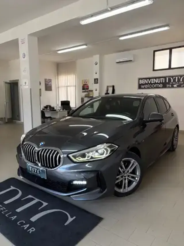 BMW 118