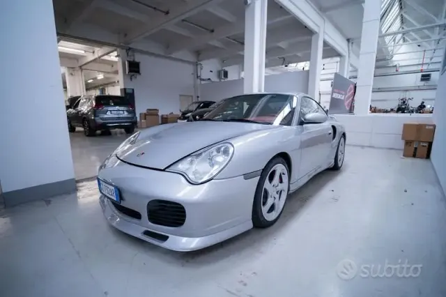 Porsche 911 (996)