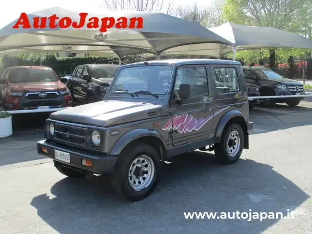 Suzuki Samurai