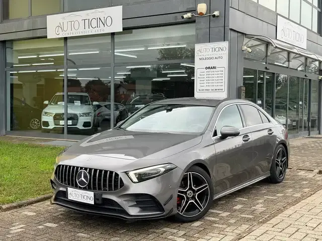 Mercedes-Benz A 180