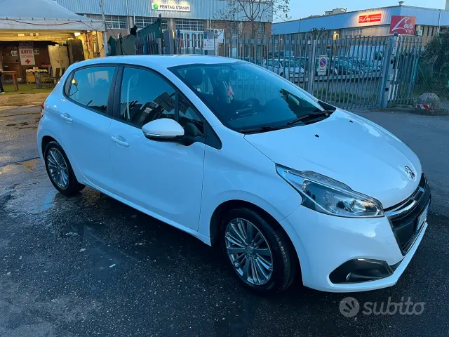 Peugeot 208 1° serie