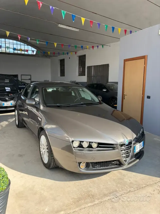 Alfa Romeo 159