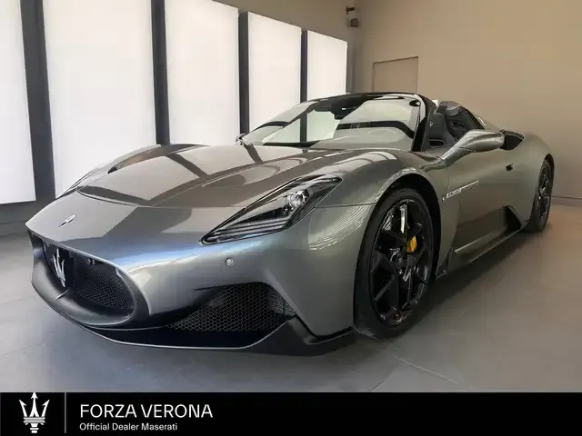 Maserati MC20