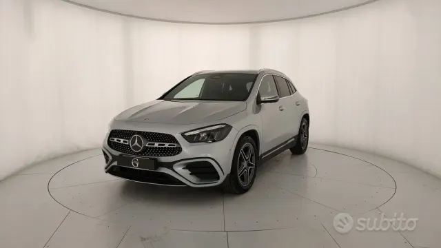Mercedes-Benz GLA (H247)