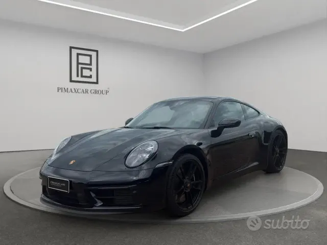 Porsche 911 (992)
