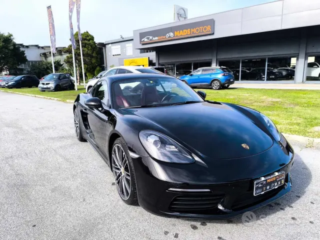 Porsche 718