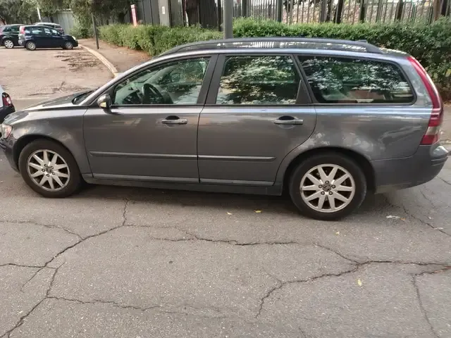 Volvo V50