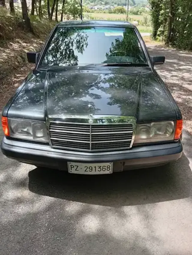 Mercedes-Benz 190