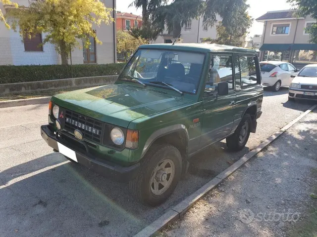 Mitsubishi Pajero ('82-'00)