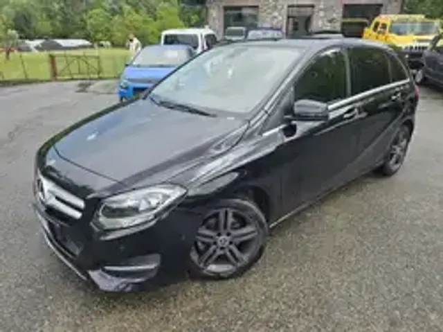 Mercedes-Benz B 200