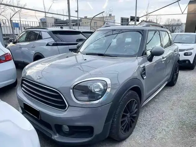 MINI One D Countryman