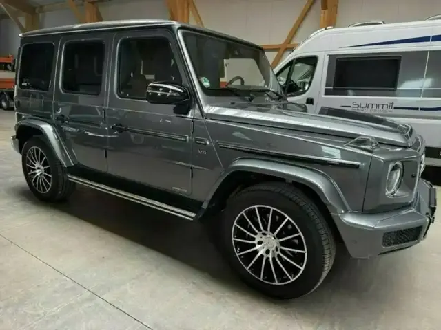 Mercedes-Benz G 500