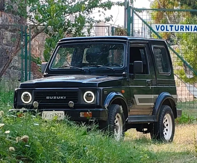 Suzuki Samurai