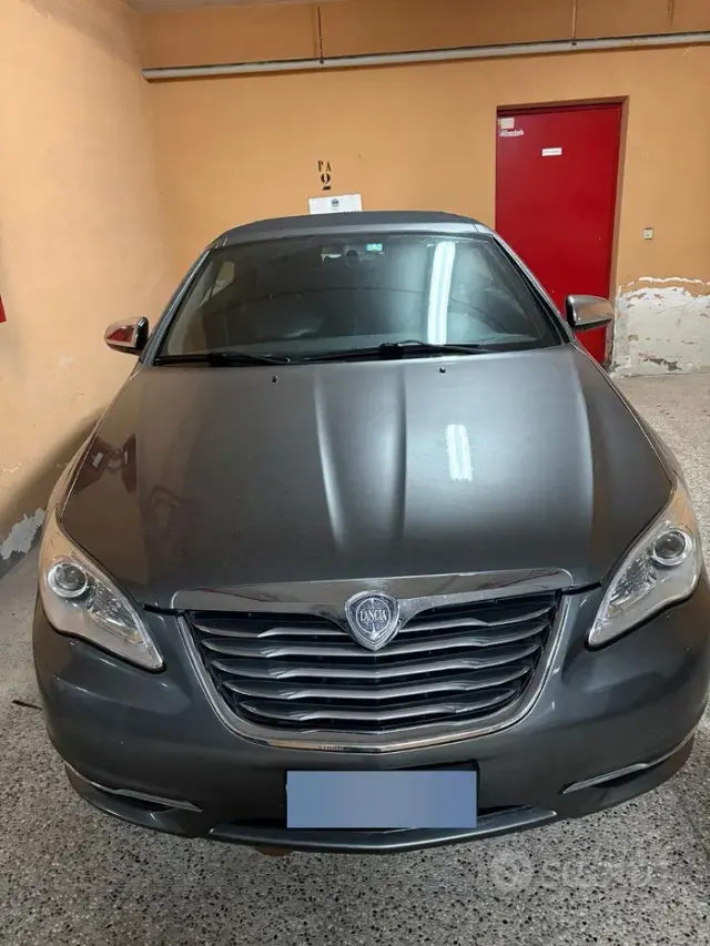 Lancia Flavia (2012-2014)