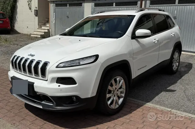 Jeep Cherokee 4ªs. 14-18