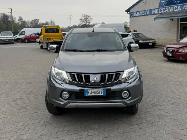 Mitsubishi L200