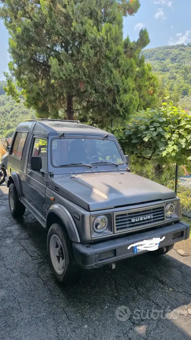 Suzuki Samurai