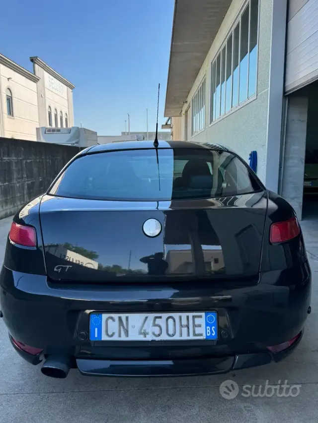 Alfa Romeo GT